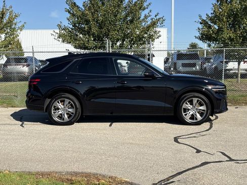 Used 2024 Genesis GV70 3.5T Sport image 4