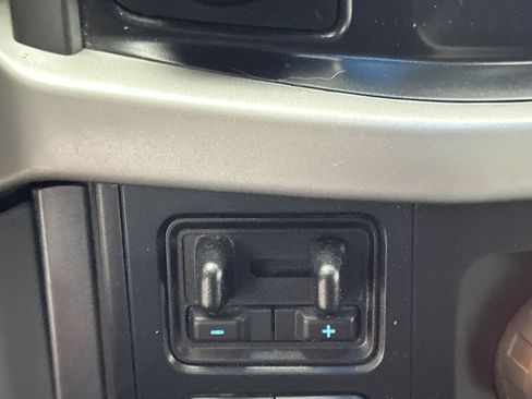 Used 2022 Ford F150 XLT w/ Trailer Tow Package image 38