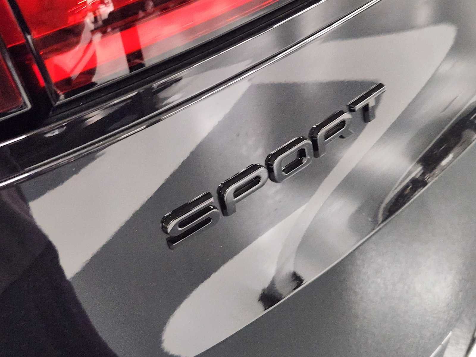 New 2026 Land Rover Range Rover Sport Dynamic SE AWD/4WD image 13