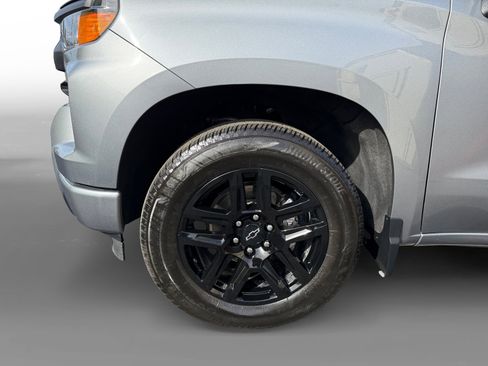 Used 2024 Chevrolet Silverado 1500 Custom image 9