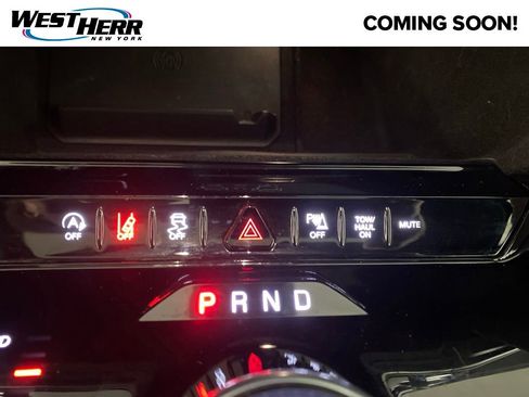 Used 2024 Jeep Wagoneer Series II AWD/4WD image 7
