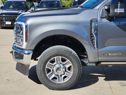 Used 2024 Ford F350 Lariat image 10
