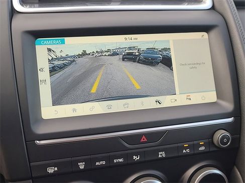 Used 2020 Jaguar E-PACE image 33
