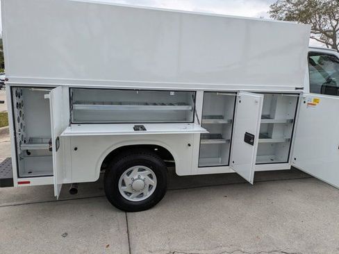 New 2026 Ford E-350 and Econoline 350 Super Duty w/ Power Equipment Group image 11