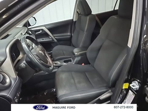 Used 2018 Toyota RAV4 XLE w/ Plus Extra Value Package AWD/4WD image 33