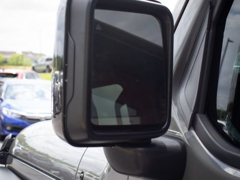 Used 2019 Jeep Wrangler Unlimited Sport AWD/4WD image 9