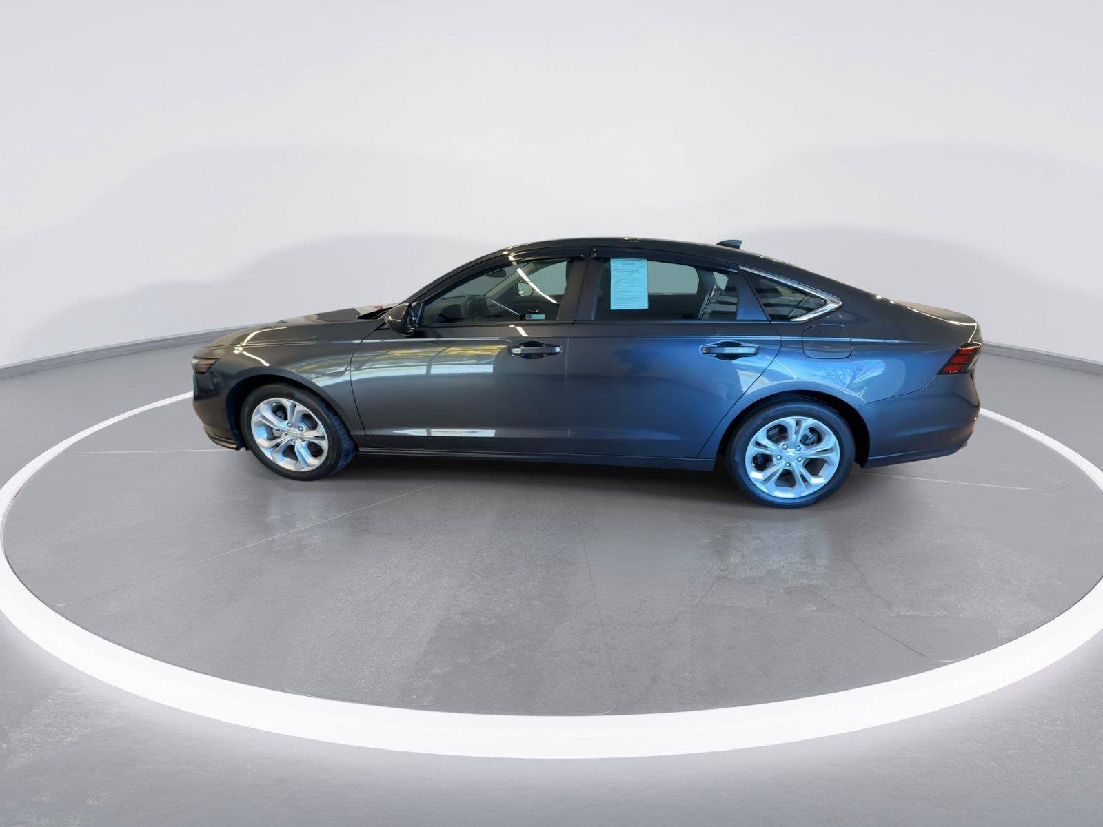 Used 2023 Honda Accord LX image 5