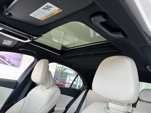 Used 2024 Mercedes-Benz C 300 4MATIC Sedan image 16