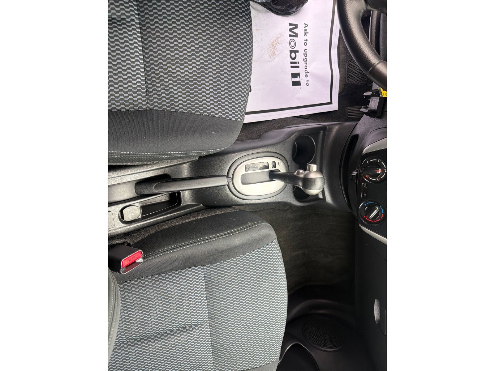 Used 2016 Nissan Versa Note SV FWD image 16