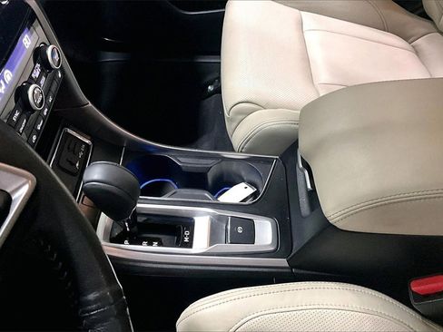 Used 2022 Subaru Ascent Limited image 18