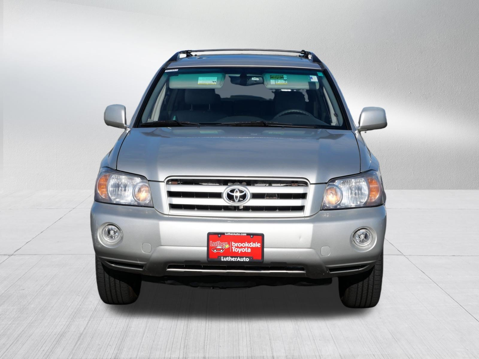 Used 2005 Toyota Highlander Limited AWD/4WD image 2