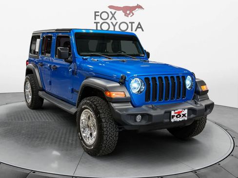 Used 2022 Jeep Wrangler Unlimited Sport AWD/4WD image 8