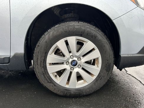 Used 2016 Subaru Outback 2.5i Premium image 29