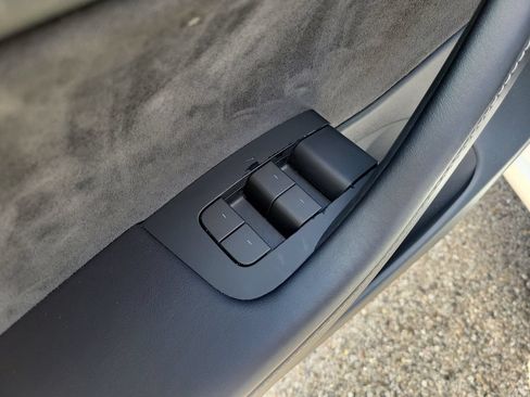 Used 2023 Tesla Model 3 Standard Range RWD image 18