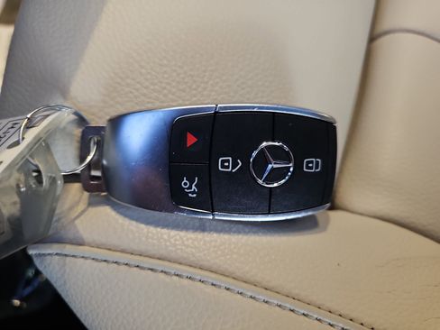 Used 2021 Mercedes-Benz A 220 4MATIC image 36