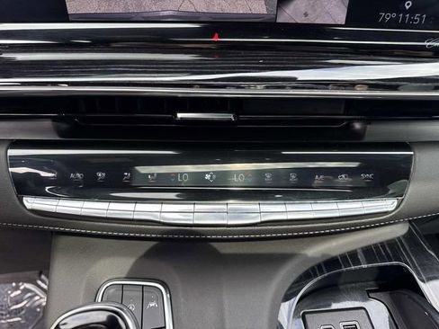 Used 2023 Cadillac Escalade ESV Sport AWD/4WD image 26