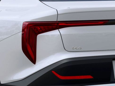 New 2026 Kia K4 FWD image 11