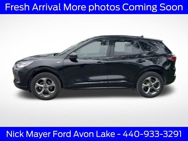 Used 2024 Ford Escape ST-Line w/ Tech Pack #1 AWD/4WD image 3