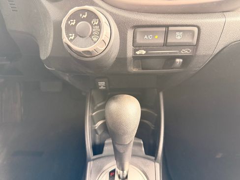 Used 2011 Honda Fit Sport image 24