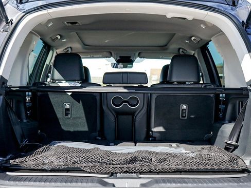 New 2025 Honda Pilot Touring image 8