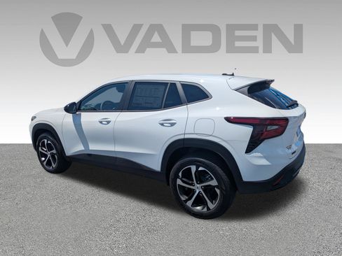 New 2026 Chevrolet Trax RS FWD image 23