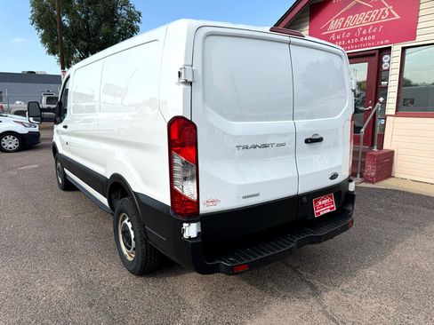 Used 2019 Ford Transit 250 130 Low Roof image 7