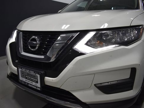 Used 2017 Nissan Rogue S w/ S Appearance Package image 10