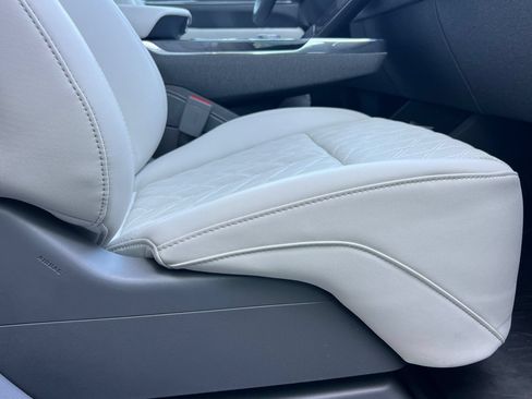 Used 2026 Cadillac Escalade IQ Luxury 1 w/ LPO, Floor Liner Package AWD/4WD image 23