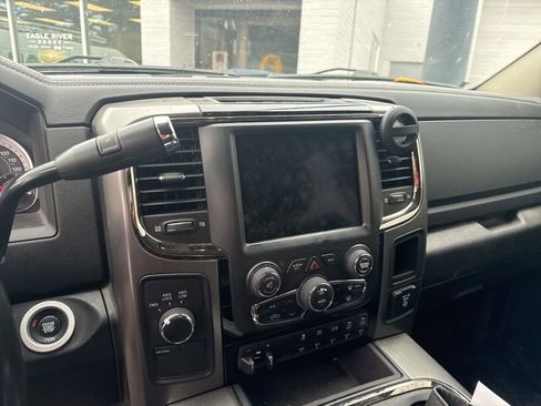 Used 2018 RAM 2500 Laramie w/ Sport Appearance Group AWD/4WD image 4