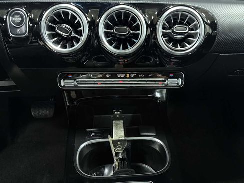 Used 2022 Mercedes-Benz A 220 A 220 image 21