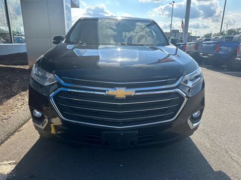 Used 2019 Chevrolet Traverse LT AWD/4WD image 2