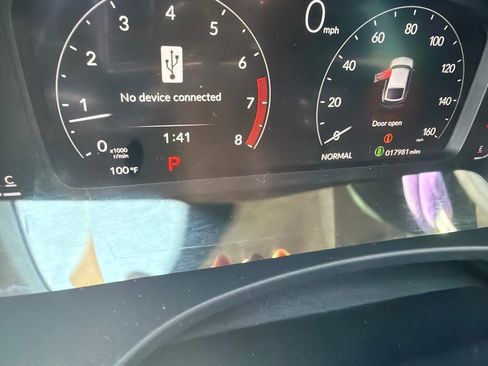 Used 2025 Acura Integra FWD image 10