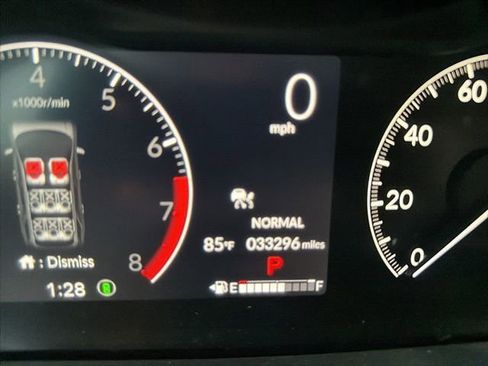 Used 2023 Honda Pilot Touring image 12