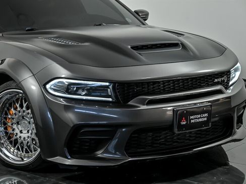 Used 2022 Dodge Charger SRT Hellcat w/ Carbon/Suede Interior Package RWD image 2