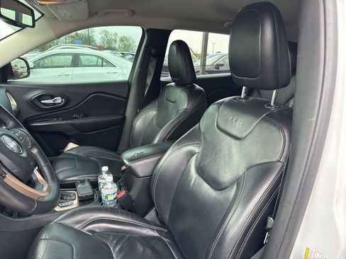 Used 2015 Jeep Cherokee Limited AWD/4WD image 6