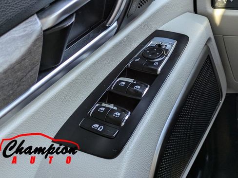 Used 2020 Kia Telluride SX image 31