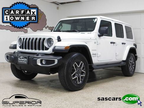Used 2024 Jeep Wrangler Unlimited Sahara w/ Technology Group AWD/4WD image 1
