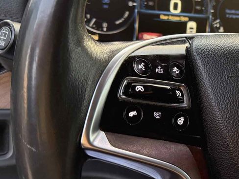 Used 2015 Cadillac Escalade Premium image 26