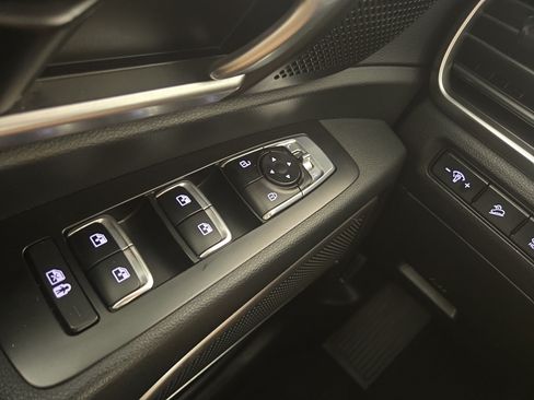 Used 2025 Kia Telluride S AWD/4WD image 31
