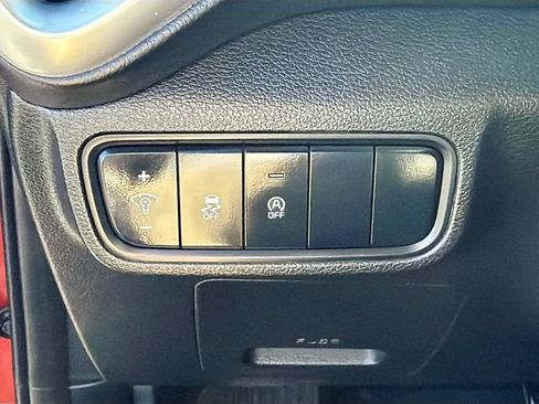 Used 2024 Kia Soul LX w/ Option Group 015 FWD image 10