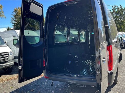 New 2024 Mercedes-Benz Sprinter 3500 image 8