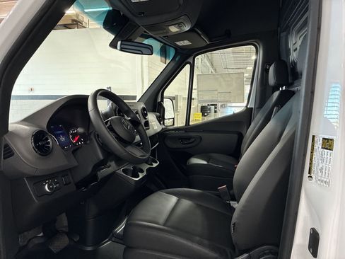 New 2025 Mercedes-Benz Sprinter 2500 image 7