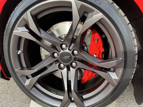 Used 2018 Chevrolet Camaro SS RWD image 27