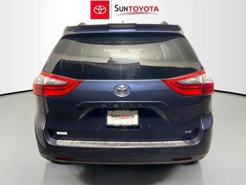 Used 2020 Toyota Sienna LE FWD image 4