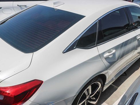 Used 2018 Honda Accord Sport image 13