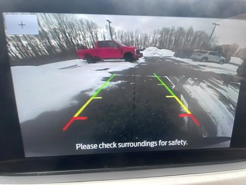 Used 2022 Ford Escape SE w/ SE Sport Appearance Package image 19