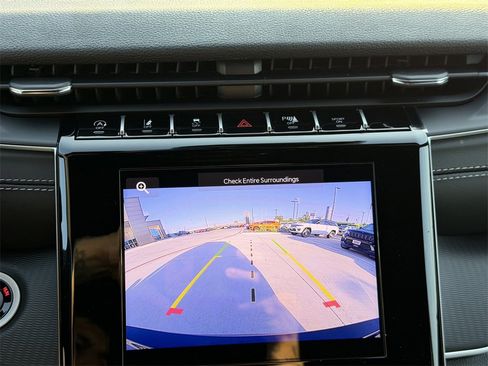 New 2025 Jeep Grand Cherokee L Altitude image 15