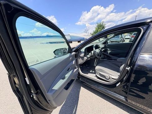 Used 2023 Hyundai Elantra Blue w/ Cargo Package FWD image 13