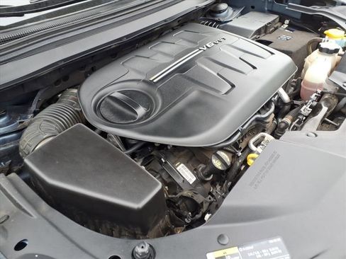 Certified 2021 Jeep Cherokee Limited w/ Elite Package image 31