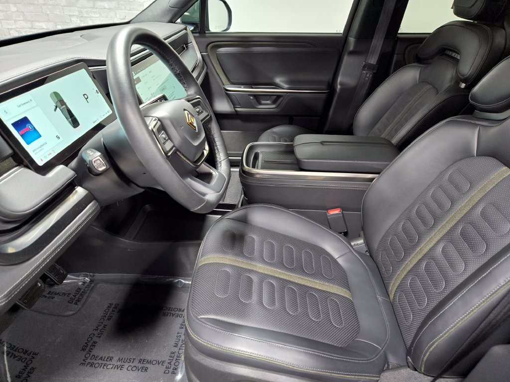 Used 2025 Rivian R1S Adventure Dual AWD/4WD image 9
